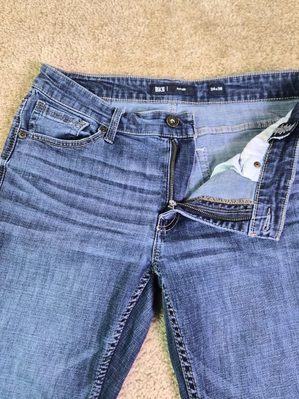 BKE Mason Jeans Mens Size 34x36 Blue Denim Taper Stretch Buckle Western F774 - Picture 3 of 12